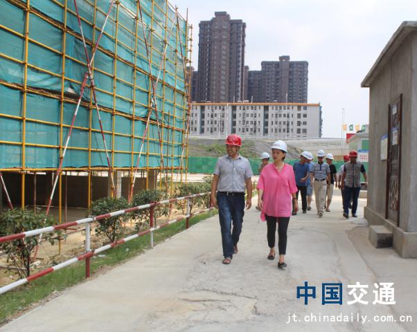 南昌市質(zhì)監站領(lǐng)導蒞臨象湖隧道、九洲高架安置房項目檢查指導工作