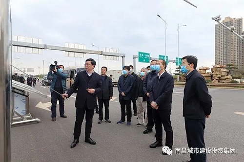 吳曉軍深入昌南大道快速路、洪都大道快速路項目現場(chǎng)調研指導